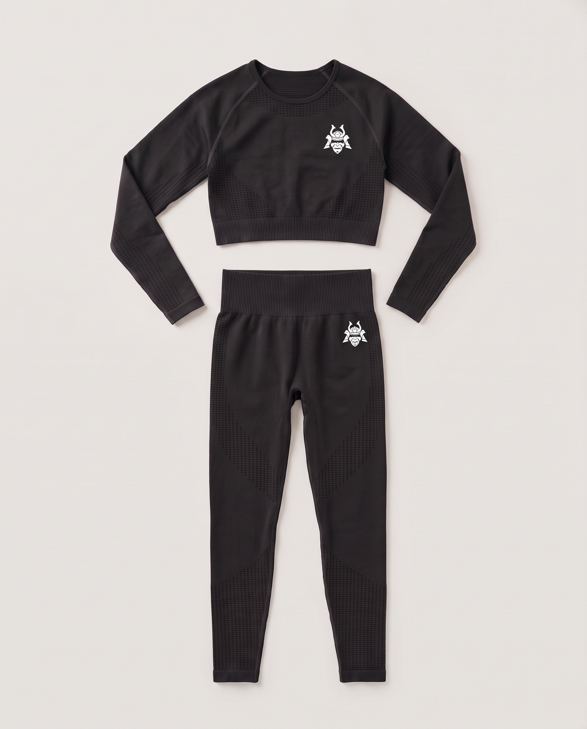 Kumite Long-Sleeve Crop Sumi Black